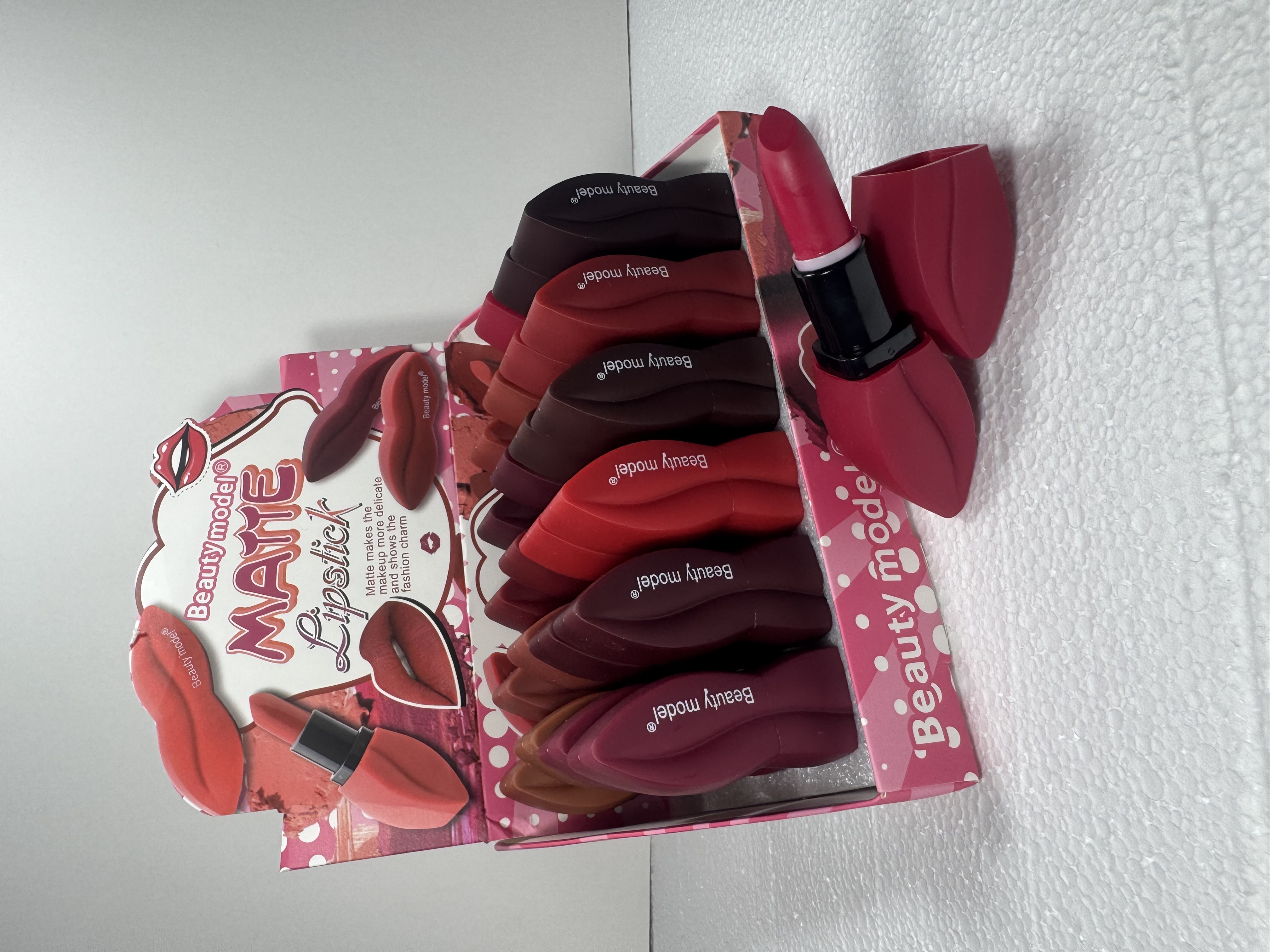 Labial matte