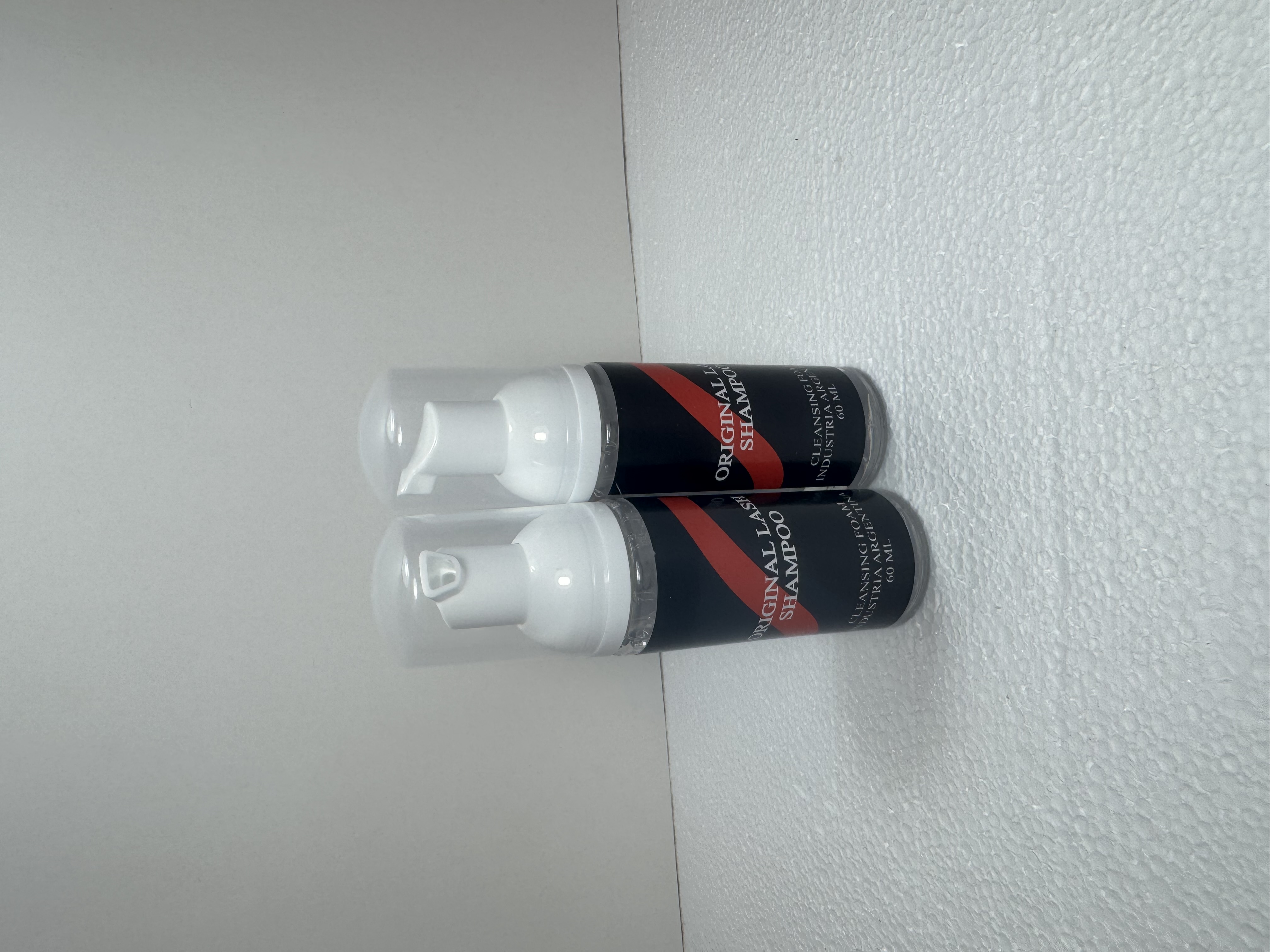 Lash shampoo 